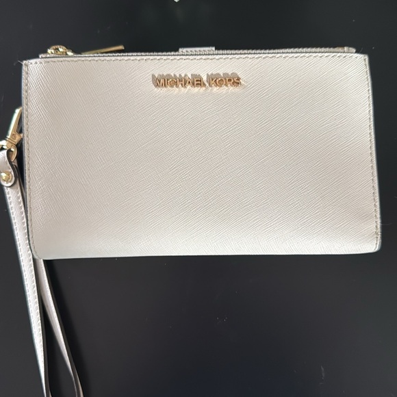 Michale Kors Jet Set Doublee Zip Wristlet Wallet - Picture 2 of 13